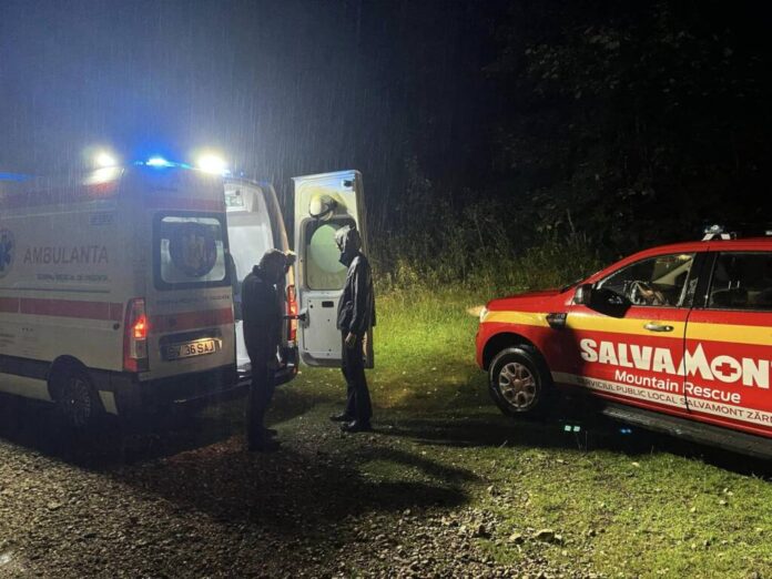 Un turist beat și-a spart capul pe treptele Cabanei Curmătura În Piatra Craiului