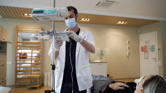 Pacienții din România vor beneficia gratuit de servicii pentru terapia durerii. Legea, publicată în Monitorul Oficial