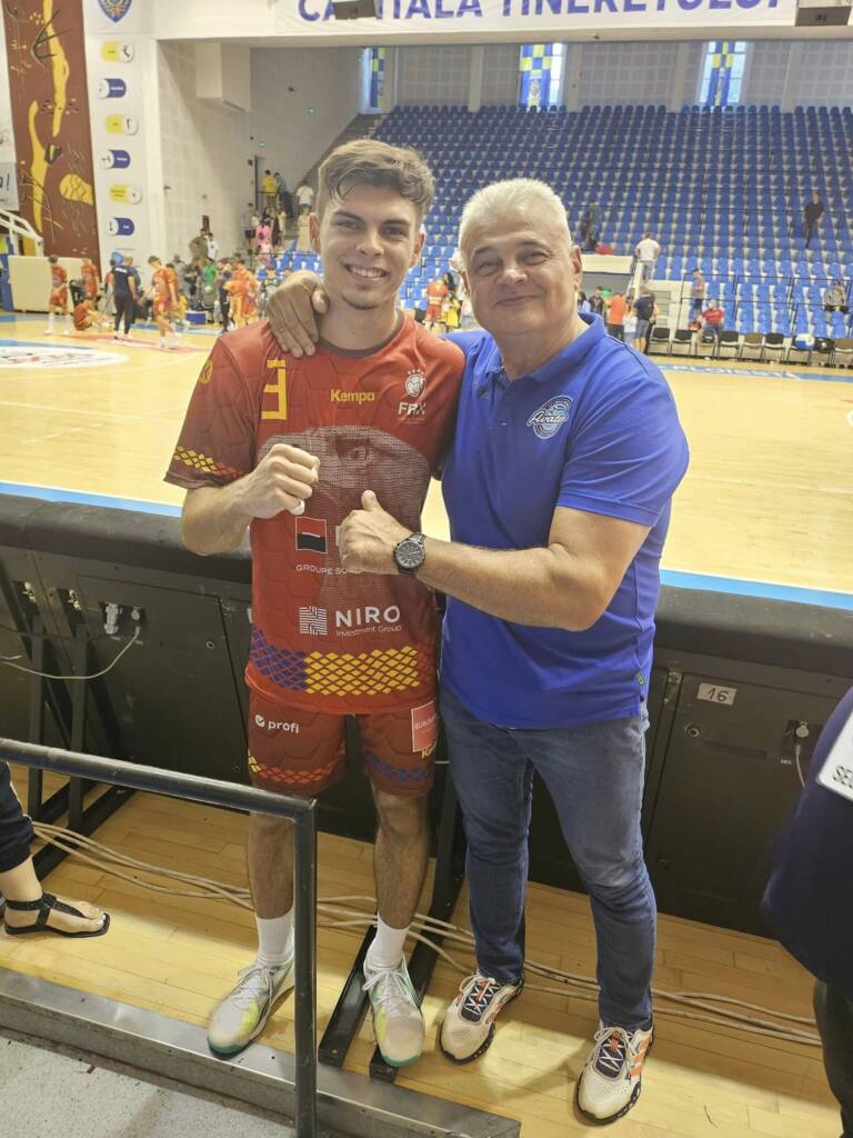 Handbal masculin: Raul Popa (Avatar Brașov), în lotul României pentru EURO U19 din Muntenegru