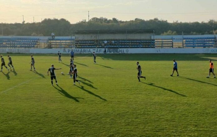 Liga 3. Amicale Olimpic Zărneşti, Cetate Râșnov, Ciucaş Tărlungeni și ACSM Codlea