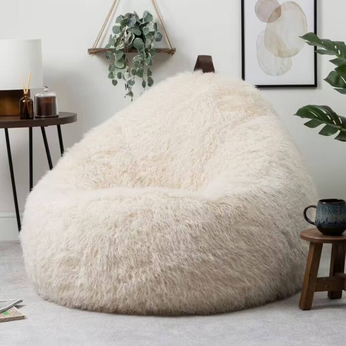 Bean bag gigantic primit la o comandă online