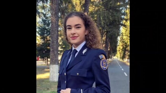 Polițista de 21 de ani, care a murit în timpul serviciului, a fost înmormântată (VIDEO)