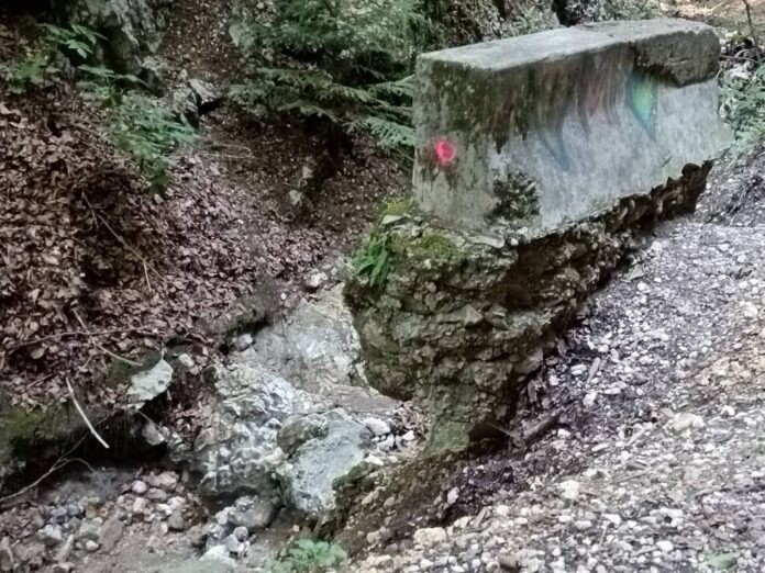 Debite scăzute pe cursurile de apă din județ din cauza secetei