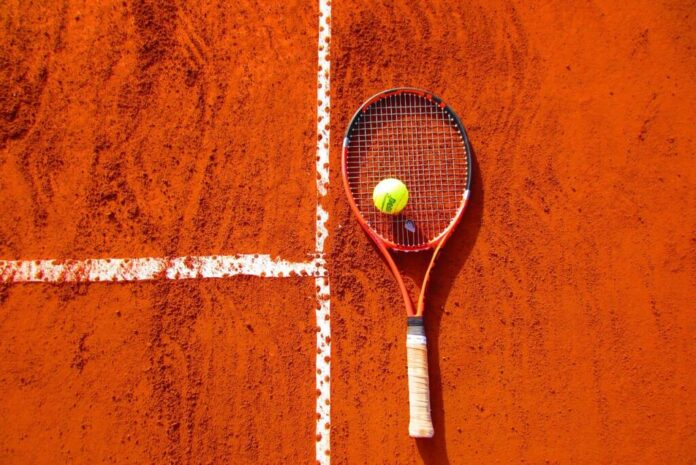 Ţiriac Foundation Trophy, turneu internaţional de tenis la Baza Olimpia din Brașov. Intrarea este liberă