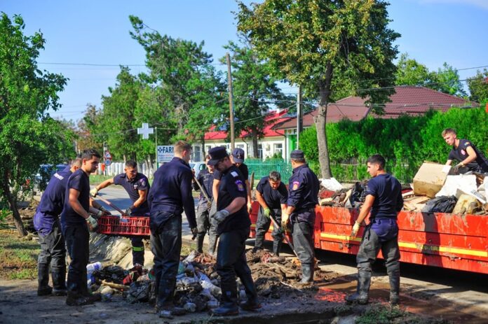 La biserica de la Micșunica se strâng ajutoare pentru sinistrații din Galați