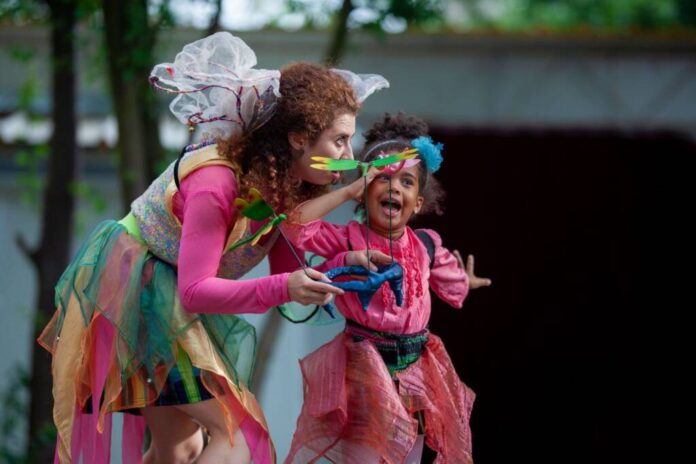 Festivalul „25 de Ore de Teatru Non-Stop”