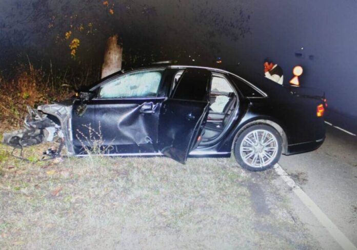 Tânăr decedat într-un accident rutier, jefuit de peste 20.000 de lei imediat după incident