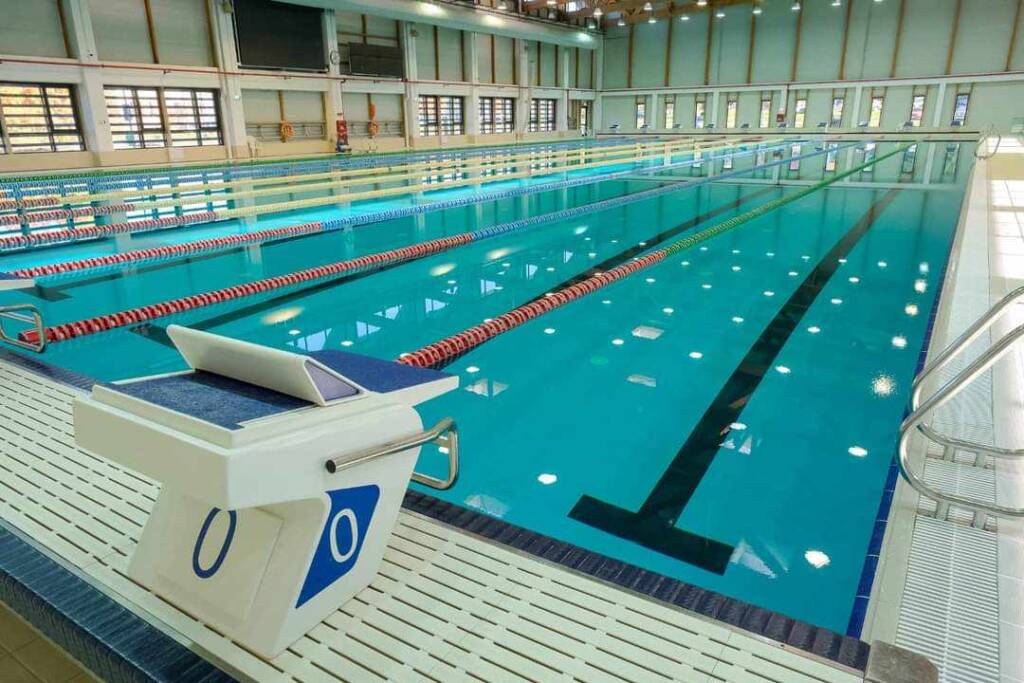 De astăzi se redeschide Bazinul Olimpic din Brașov! Baza sportivă aflată în administrarea DAIS a fost închisă aproape 3 luni!
