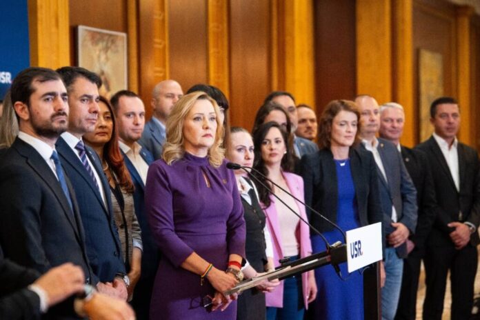 Elena Lasconi: PNL-ul lui Iohannis și Ciucă are de ales - poporul sau PSD. Îl solicităm lui Nicolae Ciucă să semneze moțiunea de cenzură inițiată de USR