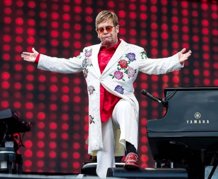 Elton John spune că „nu a mai rămas mult” din el după ce i-au fost îndepărtate mai multe părți ale corpului