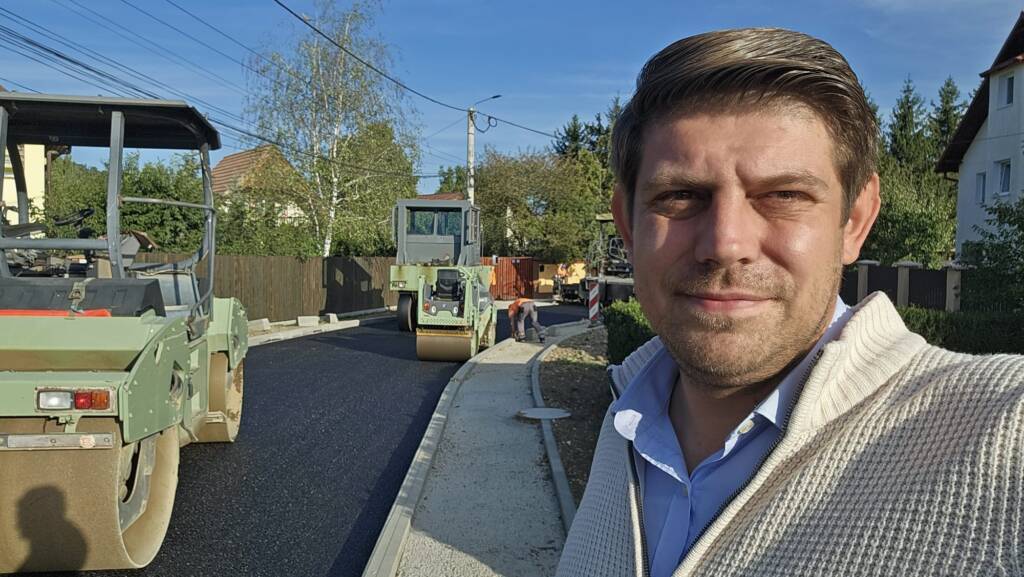 Proiecte pentru o calitate mai bună a vieții în comuna Sânpetru: primarul Marian Arhire investește constant în modernizarea comunei și în mobilitate