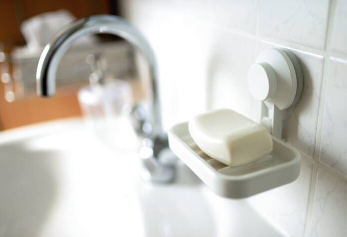 InfoCons - Organizația Europeană pentru Protecția Consumatorilor: Săpunuri ale unor mărci cunoscute prezintă risc chimic și sunt neconforme cu Regulamentul privind produsele cosmetice