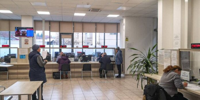 Până în 25 noiembrie, persoanele care își achită datoriile la bugetul local scapă de majorările de întârziere