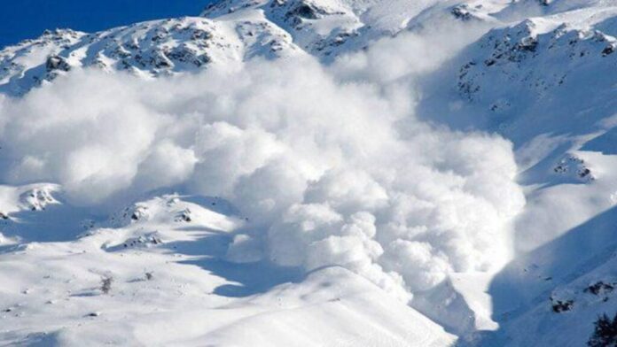 Avertisment Salvamont: Pericol de avalanșe pe Valea Prahovei