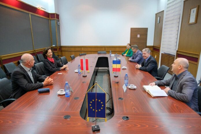 „Brașovul este o bijuterie de oraș!“, spune ambasadoarea Austriei în România