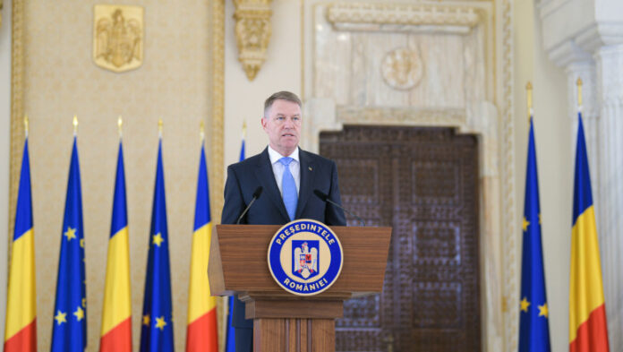 Klaus Iohannis, la final de mandat, în plină criză politică: „Dragi români, vă cer iertare. Știu că am făcut greșeli”