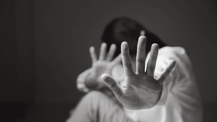 Polițiștii brașoveni au intervenit și au emis ordin de protecție pentru că o femeie a fost lovită de concubinul ei