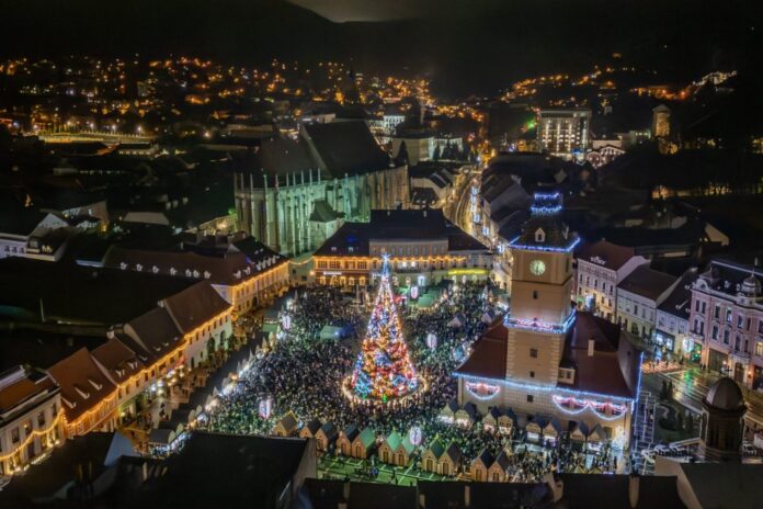 ,,Brașov, oraș din poveste” aduce, și în această săptămână, Colindele Crăciunului în Piața Sfatului