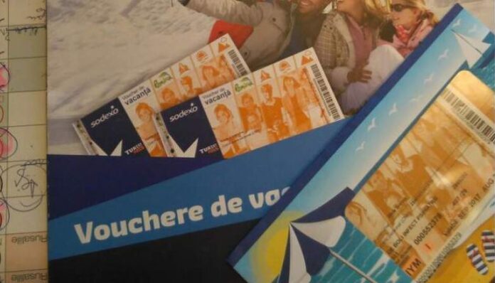 Ultima variantă a ordonanței – trenuleț: Îngheață pensiile și salariile de la stat, dar se păstrează voucherele de vacanță
