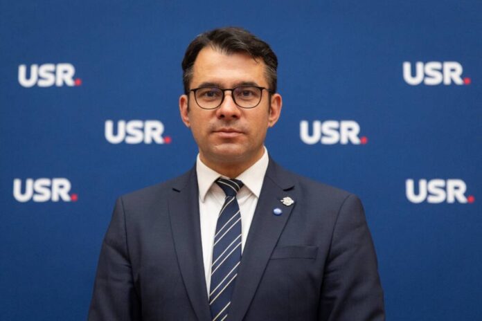 USR cere demararea de urgență a procedurilor de numire a unui nou Avocat al Poporului: am devenit țara mandatelor expirate ocupate abuziv!