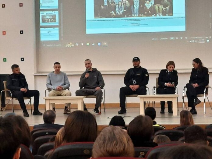 „Nu lăsa drogurile să trăiască în locul tău. Tu decizi!” l 