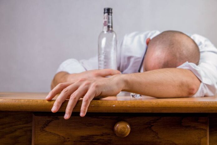 Cum să scapi de mahmureală după Revelion: Sfaturi eficiente pentru un început de an revigorant