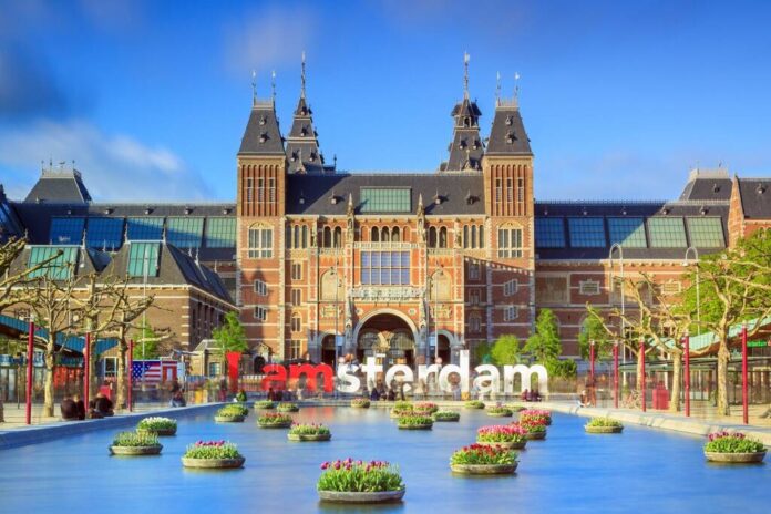 (P) Ce obiective turistice și galerii de artă nu trebuie să ratezi în Amsterdam?