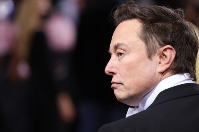 Elon Musk preia pe X anunțul lui Călin Georgescu că va interzice rețeaua Soros în România, dacă va ajunge președinte