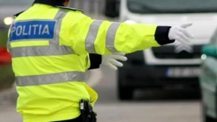 Acțiune “Blitz”, în mai multe zone din județul Brașov. Autovehiculele destinate transportului de persoane, verificate de polițiști