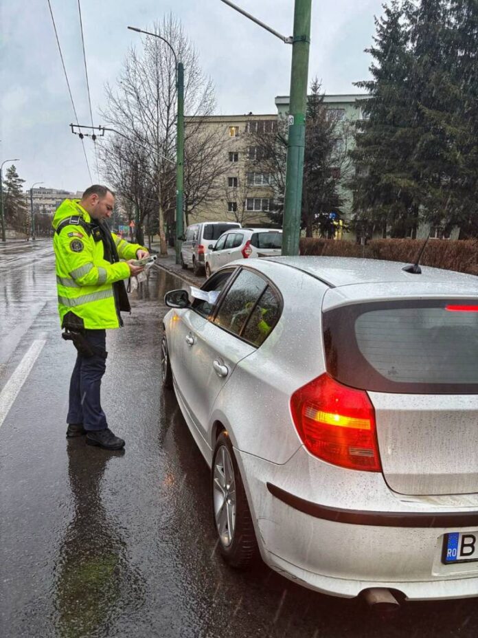 Brașov: Poliția intensifică acțiunile pentru siguranța rutieră! Zeci de sancțiuni și permise reținute