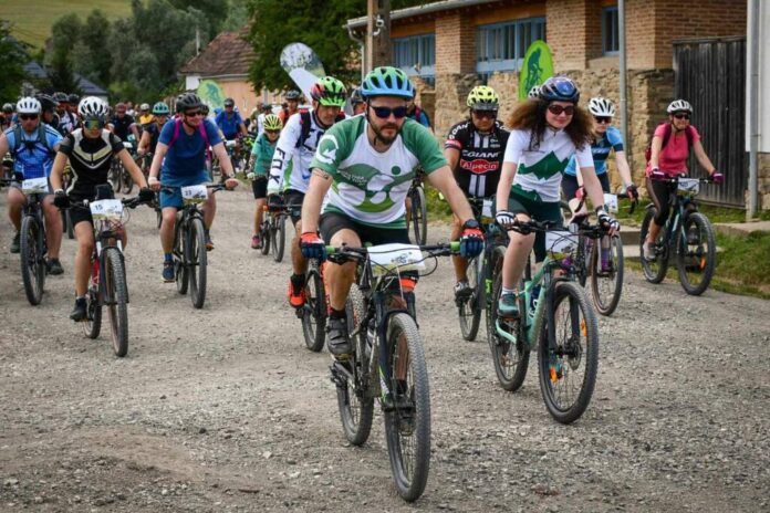 Carpathia Bike Tour 2025: Tur cu bicicleta prin satele județului Brașov. Doar 70 de bilete mai sunt disponibile!