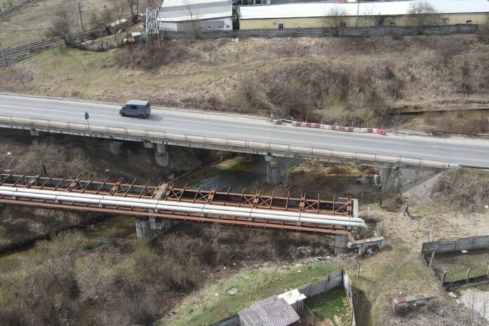 Lucrări în regim de urgență pe podul de pe Drumul CET-ului