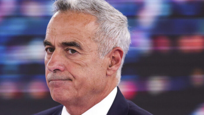 Contestații la BEC față de candidatura lui Călin Georgescu. Rectorul SNSPA are și o a doua versiune a contestației pregătită pentru CCR