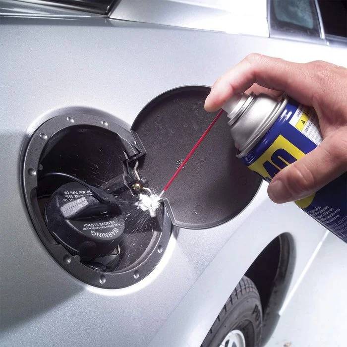 WD-40: 34 de utilizări uimitoare pentru casă, pe lângă lubrifiere