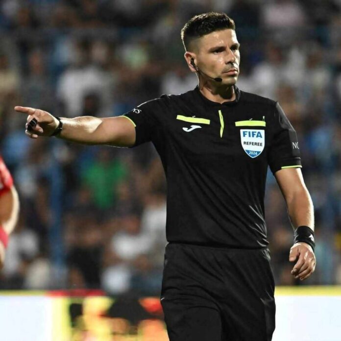 Superliga: Marian Barbu va arbitra meciul Petrolul - Farul