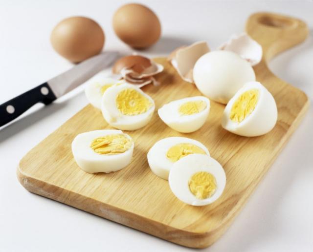 SFAT EXPRES: Cum să fierbi ouăle perfecte de Paşte?