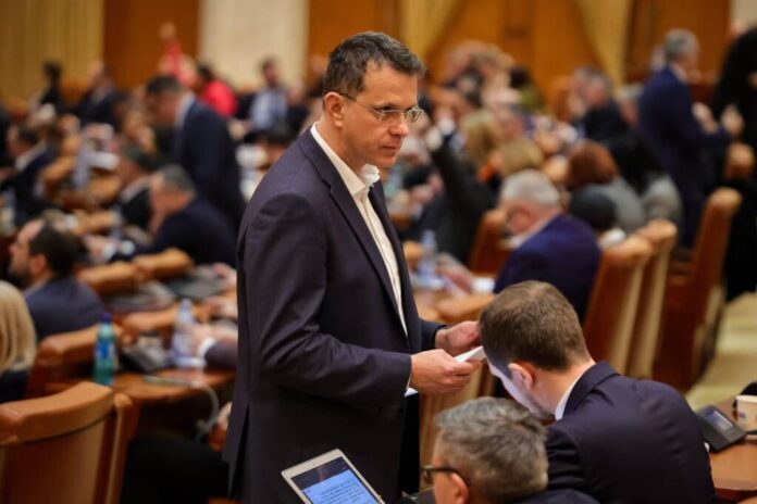 USR cere explicații urgente și un control al Curții de Conturi și AEP: AUR a plătit 1,5 milioane de dolari pentru un contract de lobby anti-România în SUA