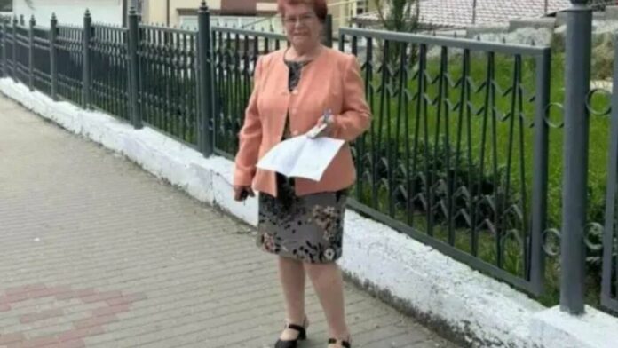 O bunică în vârstă de 75 ani a susținut pentru prima dată Bacalaureatul și l-a promovat. Vrea să continue studiile