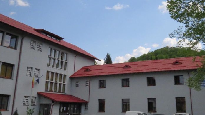 Brașovenii cu venituri mici mai au de așteptat pentru ajutorul la plata curentului