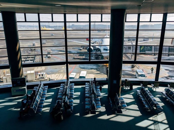 Recomandări esențiale când te conectezi la Wi-Fi în aeroport