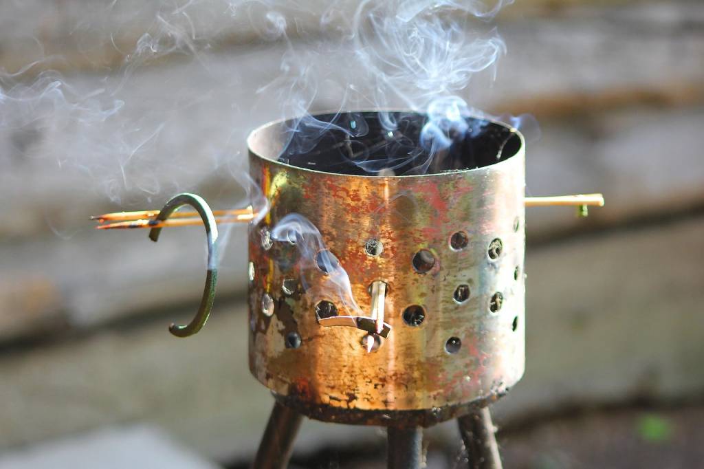 Scapă de înțepăturile de insecte vara! Cum îți protejezi pielea natural, fără chimicale