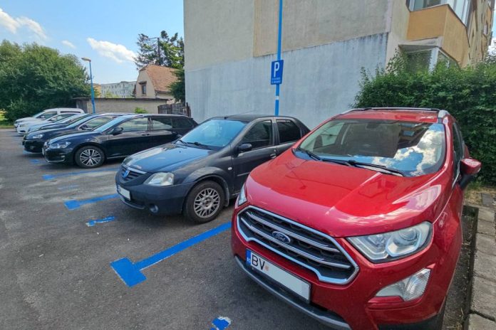 Brașovenii din Bartolomeu nord au închiriat 102 locuri de parcare, în prima etapă