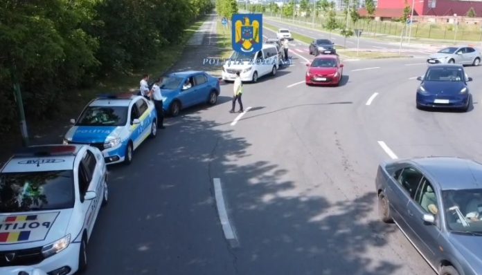 Sancțiuni de peste 28.000 de lei, cele mai multe pentru abateri la regimul rutier, la Brașov. Trei certificate de înmatriculare, două permise de conducere, reținute