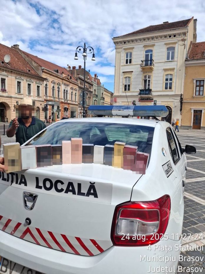 Un cetățean care vindea parfumuri, din mers, fără autorizație, în centrul Brașovului, amendat și lăsat fără parfumuri