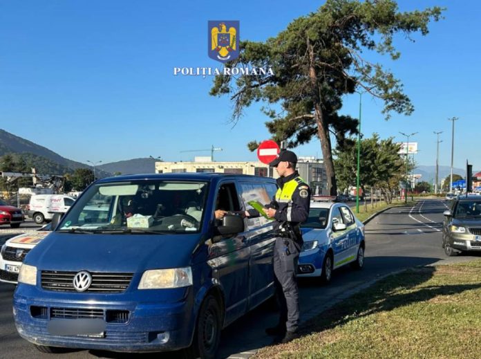 Brașov: Sancțiuni de aproape 30.000 de lei date ieri de polițiști, într-o acțiune pentru creșterea siguranței cetățenilor