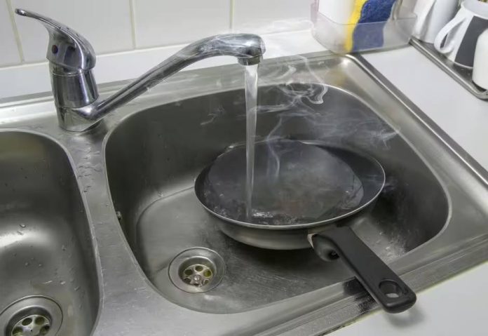 Sfatul instalatorului: O greșeală din bucătărie te-ar putea costa mii de lei