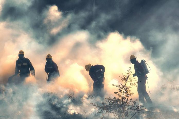 Atenţionare de călătorie pentru Franța din cauza unui incendiu puternic de vegetație