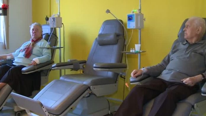 Pacienţii cu cancer cu pensii de peste 3.000 lei nu sunt exceptaţi de la plata CASS de la 1 august 