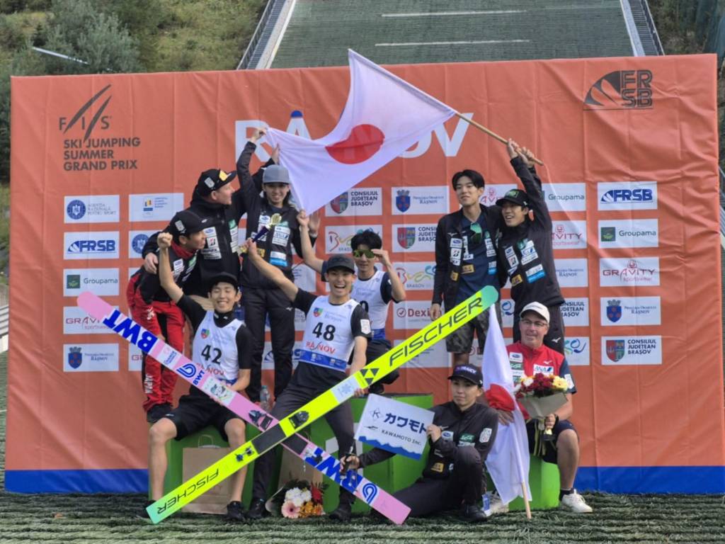 Grand Prix-ul de vară la sărituri cu schiurile 2025: Sakutaro Kobayashi şi Kurumi Ichinohe, victorioși  pe trambulina Valea Cărbunării din Râșnov 