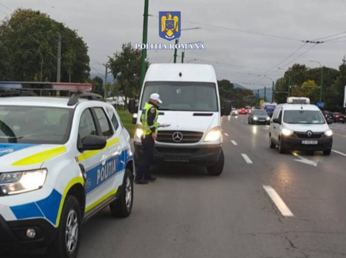Amenzi de peste 41.000 de lei, într-o acțiune pentru verificarea autovehiculelor de transport marfă și a celor destinate transportului de persoane